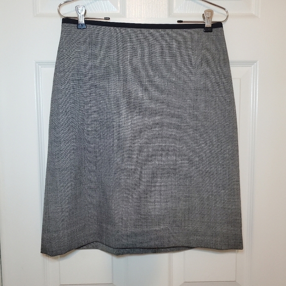 J Crew 8 Gray 100% Wool A-Line Skirt - Picture 1 of 7